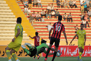 مصاف تیم های نفت تهران و سیاهجامگان مصاف تیم های نفت تهران و سیاهجامگان