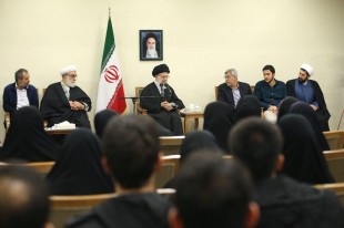 دیدار جمعی از نخبگان و اساتید دانشگاه صنعتی شریف با رهبر انقلاب دیدار جمعی از نخبگان و اساتید دانشگاه صنعتی شریف با رهبر انقلاب