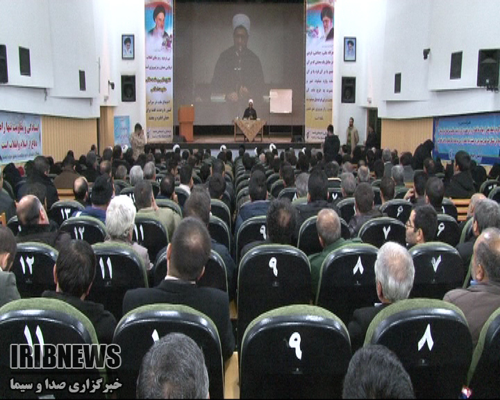 نشست روشنگری و بصیرت در ارومیه