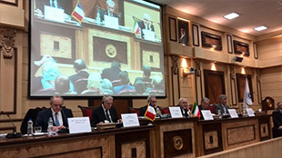 همایش ایران- فرانسه ؛ تاکید بر همکاری بانکی و صنعتی همایش ایران- فرانسه ؛ تاکید بر همکاری بانکی و صنعتی