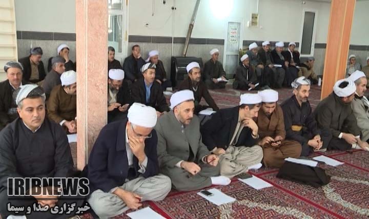 همایش بزرگ جشن انقلاب  با حضور روحانیون درمهاباد+گزارش