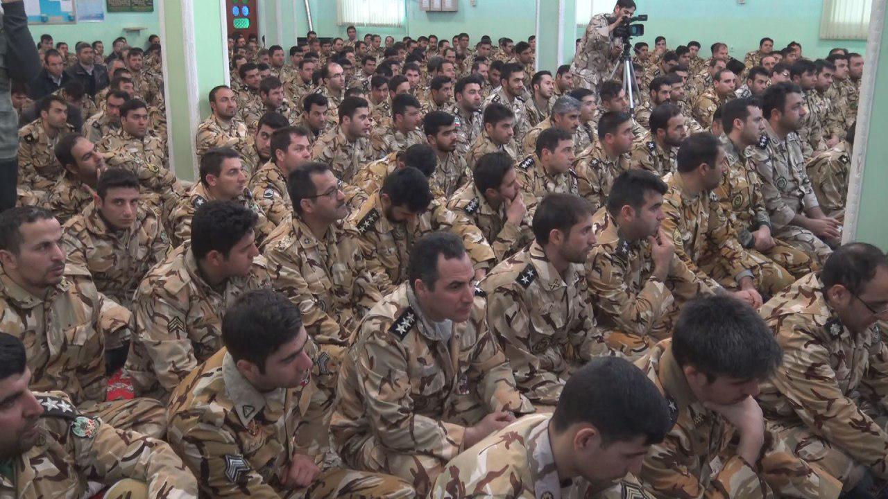 حفظ وحدت و اطاعت از رهبری ، عوامل تداوم انقلاب اسلامی حفظ وحدت و اطاعت از رهبری ، عوامل تداوم انقلاب اسلامی