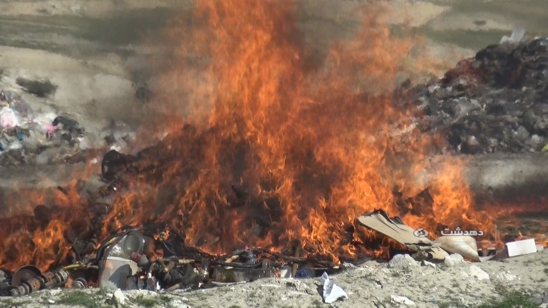 امحاء 800 قلیان در محل دفن زباله شهر دهدشت