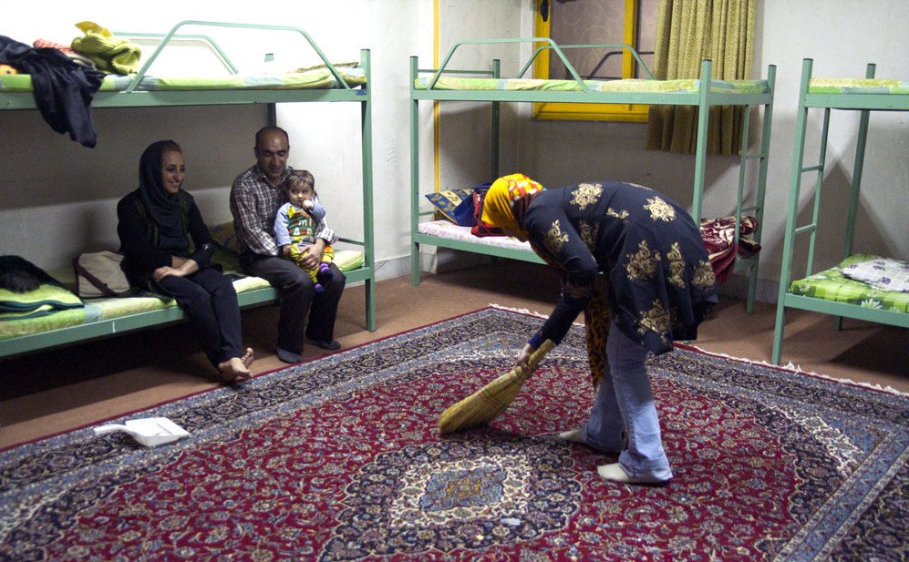 اسکان زود هنگام مهمانان نوروزی در مدارس فارس اسکان زود هنگام مهمانان نوروزی در مدارس فارس