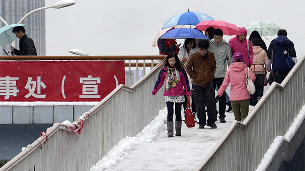 بارش سنگین برف مردم چین را غافلگیر کرد
