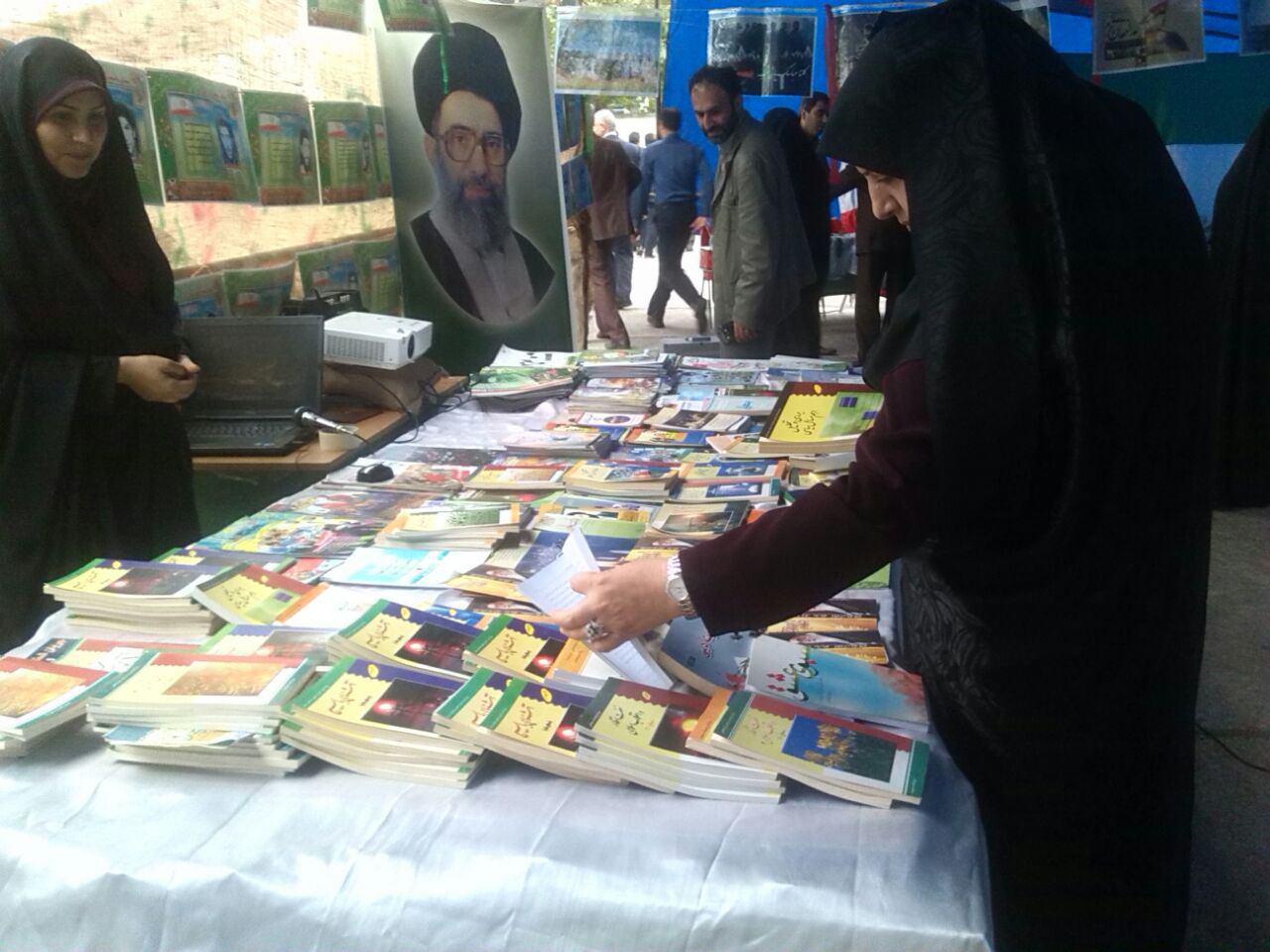 نمایشگاه بال فرشتگان در تالش