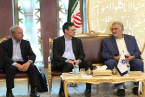 توسعه روابط اقتصادی اصفهان و پاریس