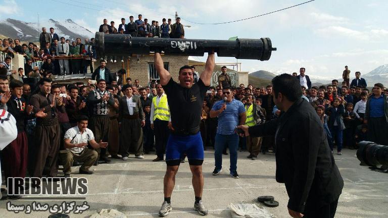 کسب جایگاه دوم رقابت های چند جانبه قویترین مردان بزوش کامیاران کسب جایگاه دوم رقابت های چند جانبه قویترین مردان بزوش کامیاران