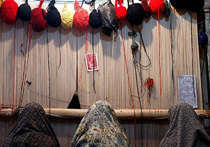 تولید 9 هزار متر مربع فرش دستباف در غرب خراسان رضوی