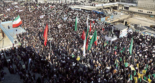 آگاهي مردم  ايران باعث شکست توطئه آمريکا شد