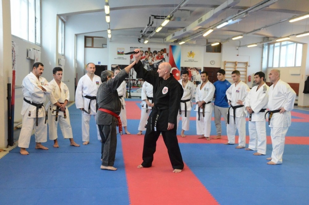 صهيونيستها فنون رزمي به نظاميان جمهوري آذربايجاني آموزش مي دهند