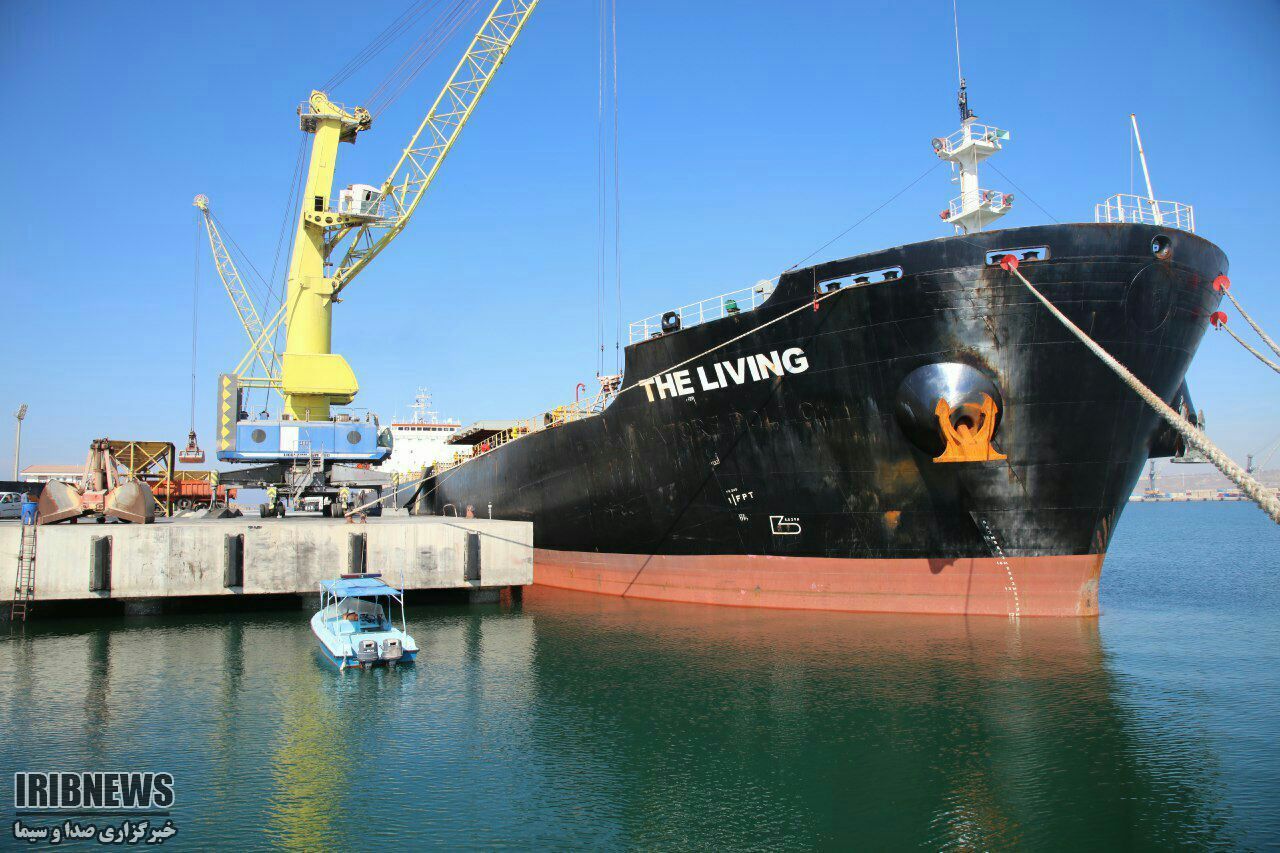 ورود محموله ی شکر به جنوب سیستان و بلوچستان