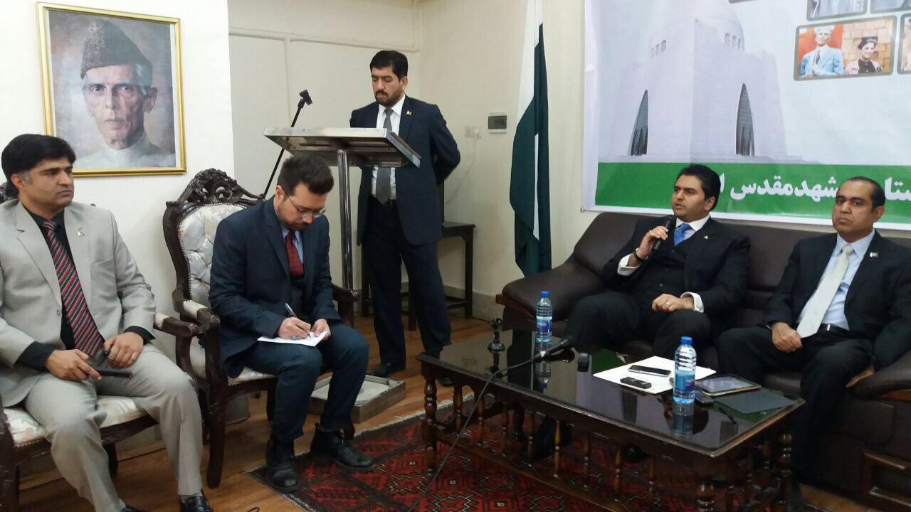 تشرف سالانه 300 هزار زائر پاکستانی به مشهدالرضا