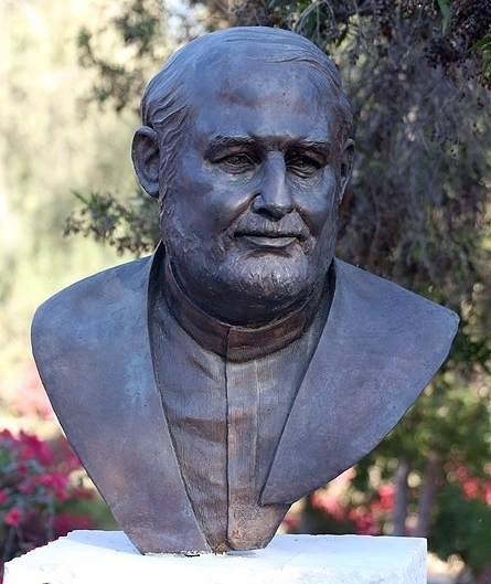 رونمایی از سرديس مرحوم دکتر حبيبي