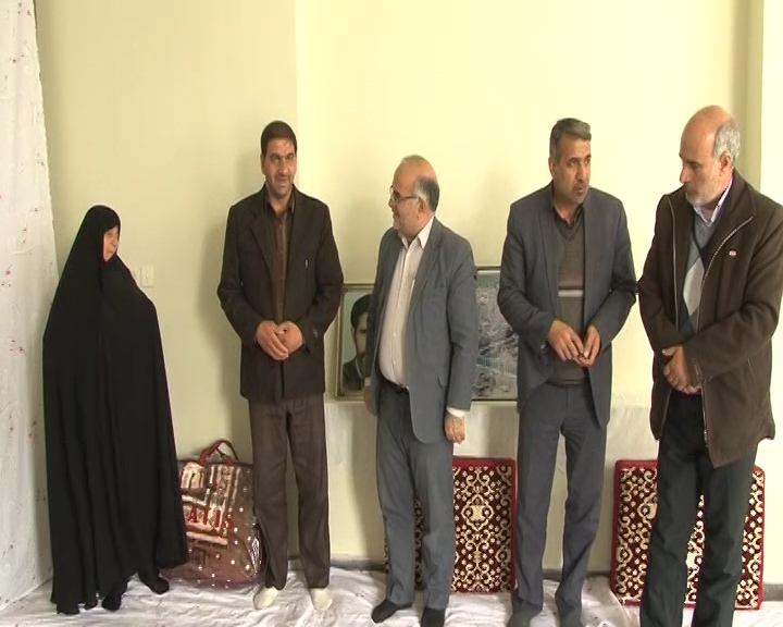 از جشنواره غذا تا غبار روبی گلزار شهدا