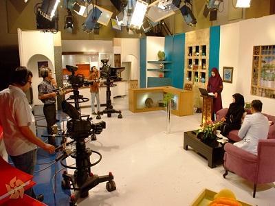 همراه با برنامه های امروز سیمای مرکز فارس