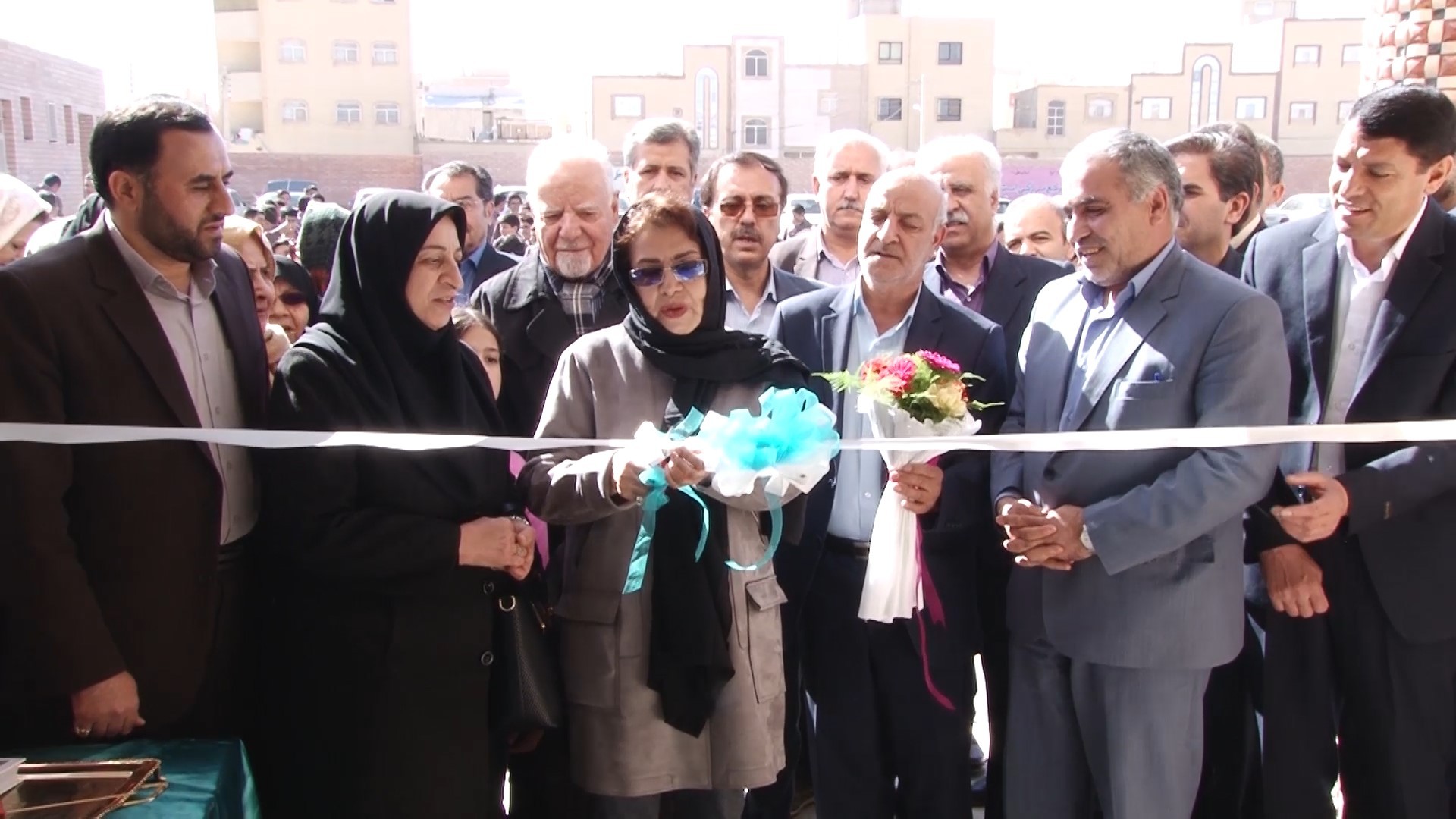 افتتاح مدرسه  خیّر ساز زنده یاد اسماعیل یاری زاده در شاهین شهر