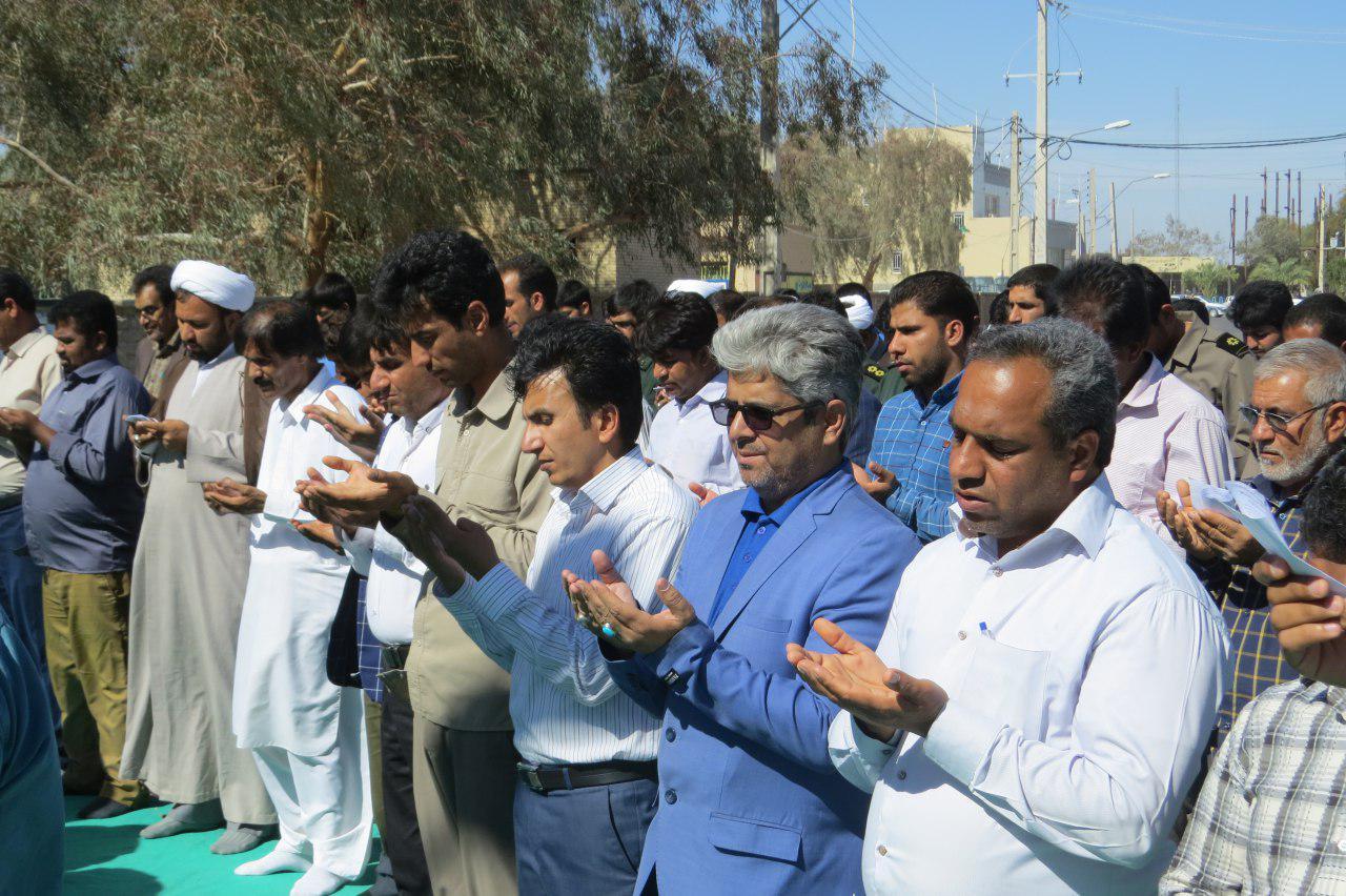 اقامه نماز طلب باران در ریگان