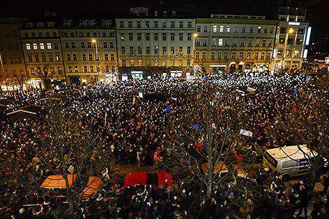تظاهرات شهروندان چک ضد رئيس جمهوري اين کشور