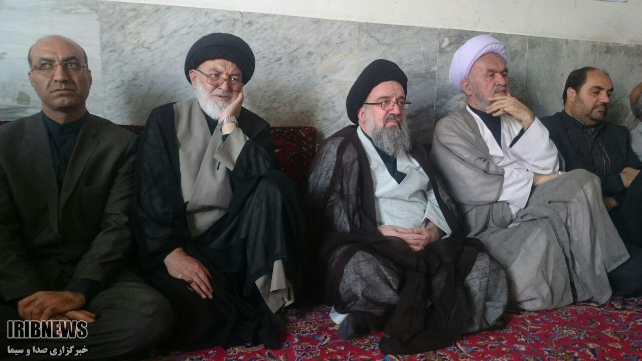 رمز ماندگاری نظام جمهوری ایران ، اسلامی بودن آن است رمز ماندگاری نظام جمهوری ایران ، اسلامی بودن آن است