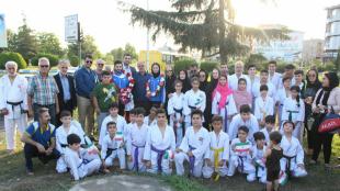 استقبال از 2 کاراته کای مدال آور مسابقات آسیایی در انزلی