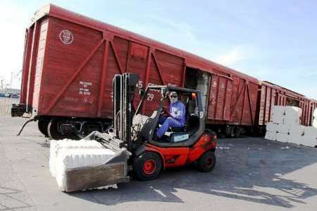 جا به جایی 205 هزار تن بار ترانزیتی  امسال از مرز ریلی سرخس