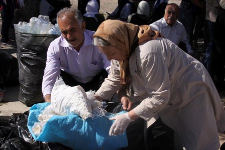 پاکسازی پارک جنگلی ارسنجان از زباله