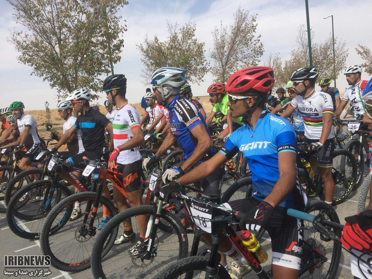 آغاز مسابقات دوچرخه سواری لیگ باشگاه های کوهستان در بروجن