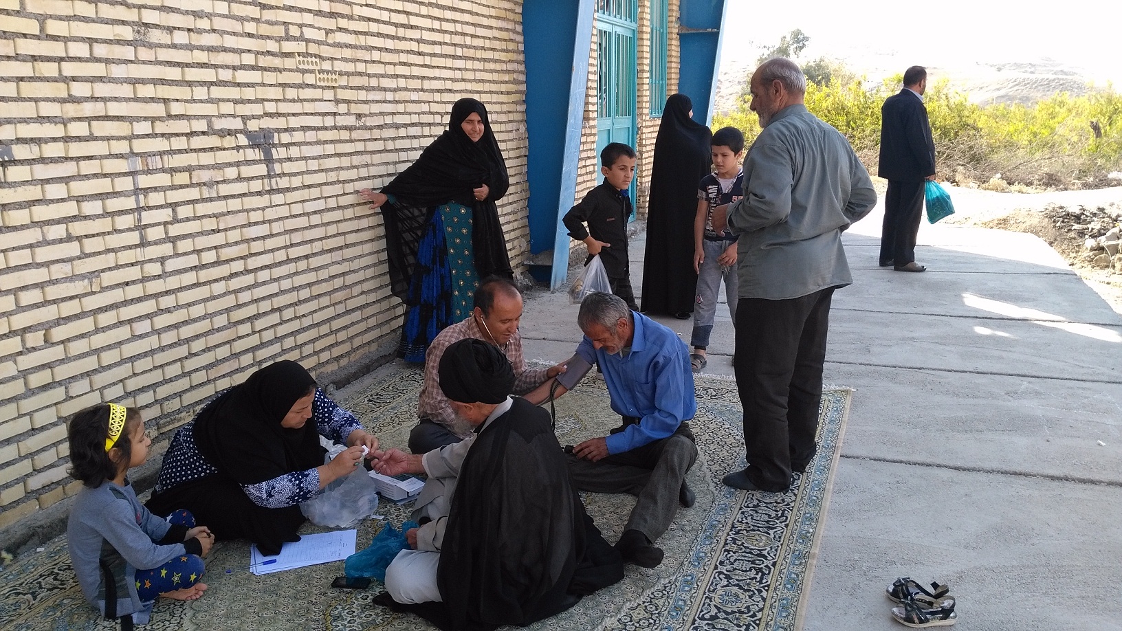 برپایی ایستگاه سنجش سلامت در مصلای نماز جمعه لنده +عکس