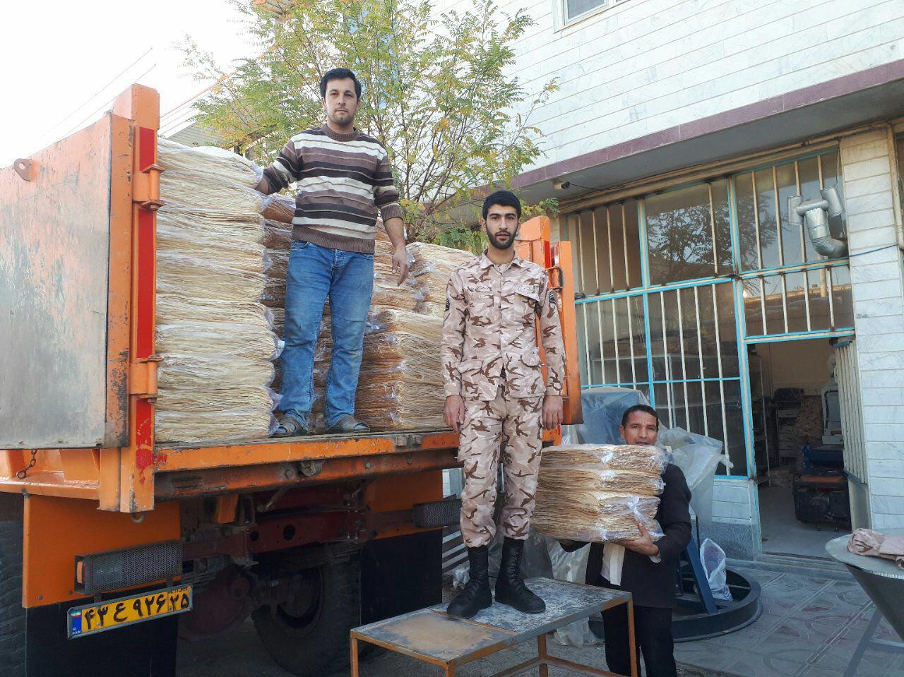 کمکهای مردم به زلزلهزدگان کرمانشاه(1) کمکهای مردم تهران به زلزلهزدگان کرمانشاه(1)