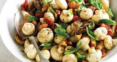 بلاهایی که مصرف زیاد «قارچ» سرتان می‌آورد