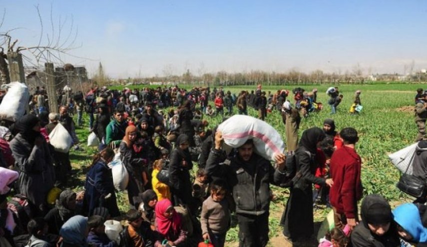 افراد مسلح پيش از خروج از حرستا مقرهاي خود را آتش زدند