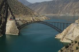 ذخیره دو میلیارد مترمکعبی آب در سدکارون چهار