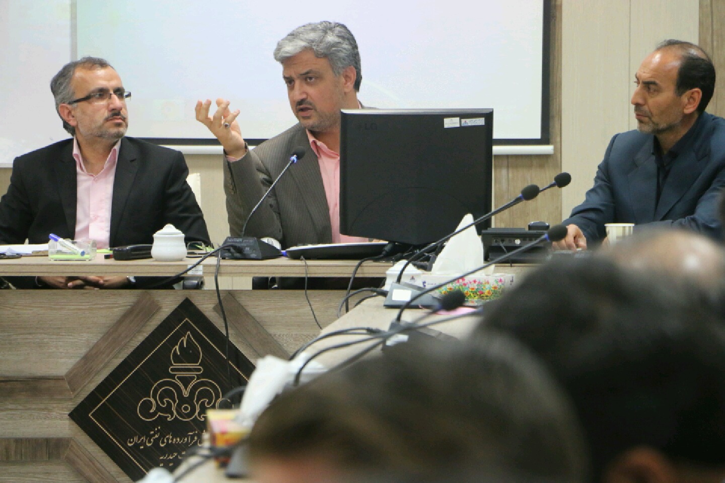 نشست تخصصی خبرنگاران آزاد صدا و سیمای خراسان رضوی