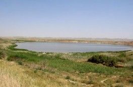 کاهش پهنه آبی دریاچه بزنگان سرخس