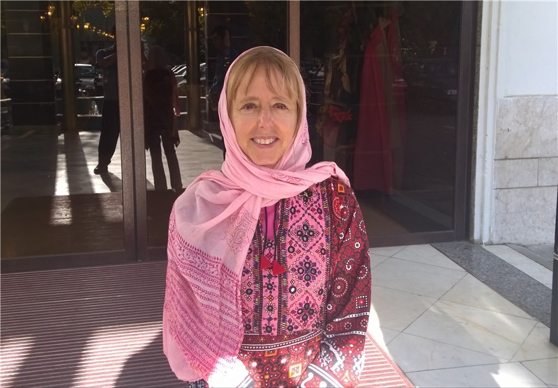 تلاش فعالان صلح طلب برای آزادی مجری پرس تی وی تلاش فعالان صلح طلب برای آزادی مجری پرس تی وی