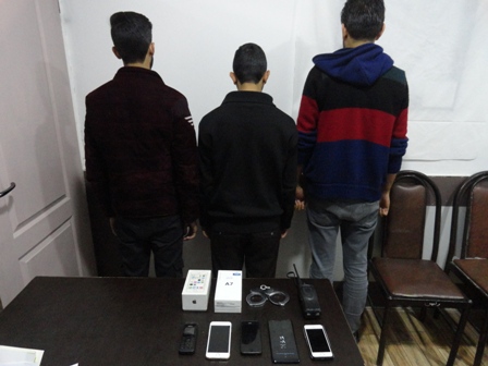 دستگیری 3مامورنما با 10 فقره اخاذی در زاهدان