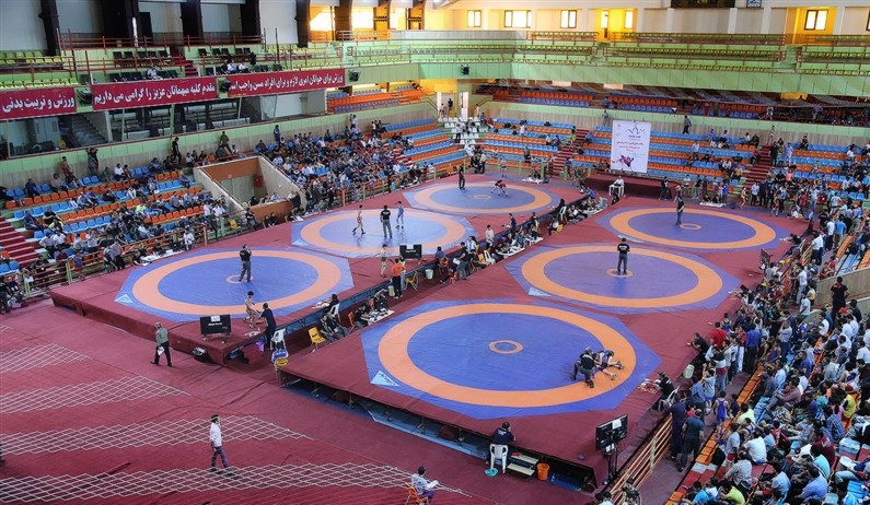 حضور در مسابقات متعدد در برنامه کشتی‌گیران