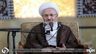 فضای‌مجازی کنترل‌نشده ریشه بسیاری از آسیب های اجتماعی