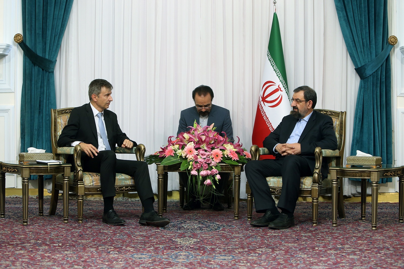 می خواهیم نقش خود در منطقه را ایفا کنیم