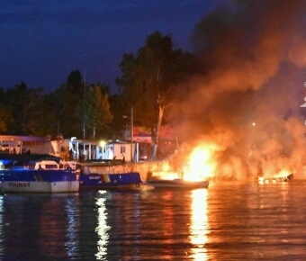 خسارت 30 میلیاردی آتش سوزی اسکله بابلسر