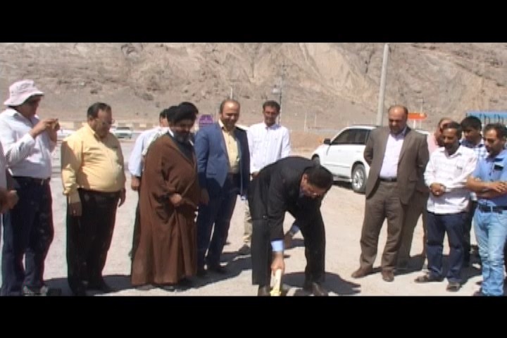 آغاز ساخت جاده ورودی شهرک صنعتی وزیرآباد&nbsp;