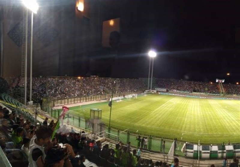 تقسیم سکوهای ورزشگاه فولاد شهر به طور مساوی بین هواداران