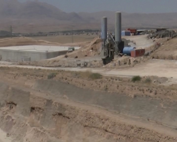 اجرای طرح خط دوم انتقال اب از سد درود زن به شیراز