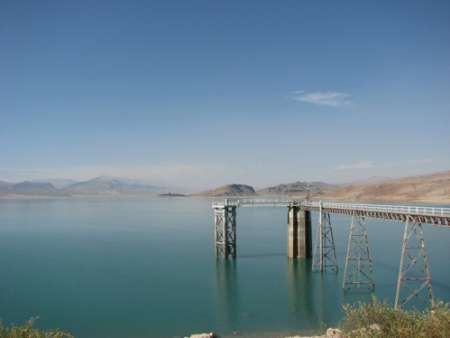 ناهمخوانی عرضه و تقاضا در سد درود زن شیراز ناهمخوانی عرضه و تقاضا در سد درود زن شیراز