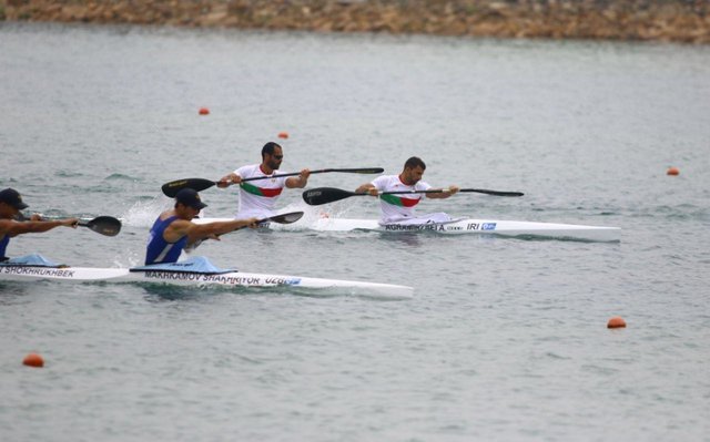 صعود قایق کایاک چهار و دو نفره ایران به فینال