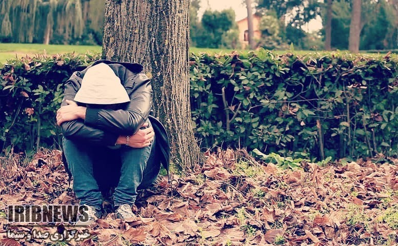 ترشح هورمون 'ملاتونین' عامل اصلی افسردگی پاییزی است ترشح هورمون 'ملاتونین' عامل اصلی افسردگی پاییزی است