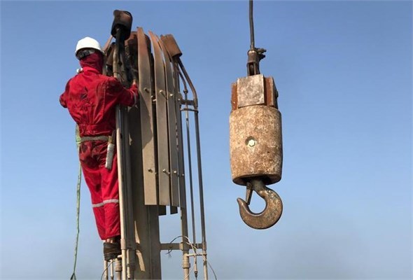 تعویض مشعل فلر سکوهای فازهای 9 و10