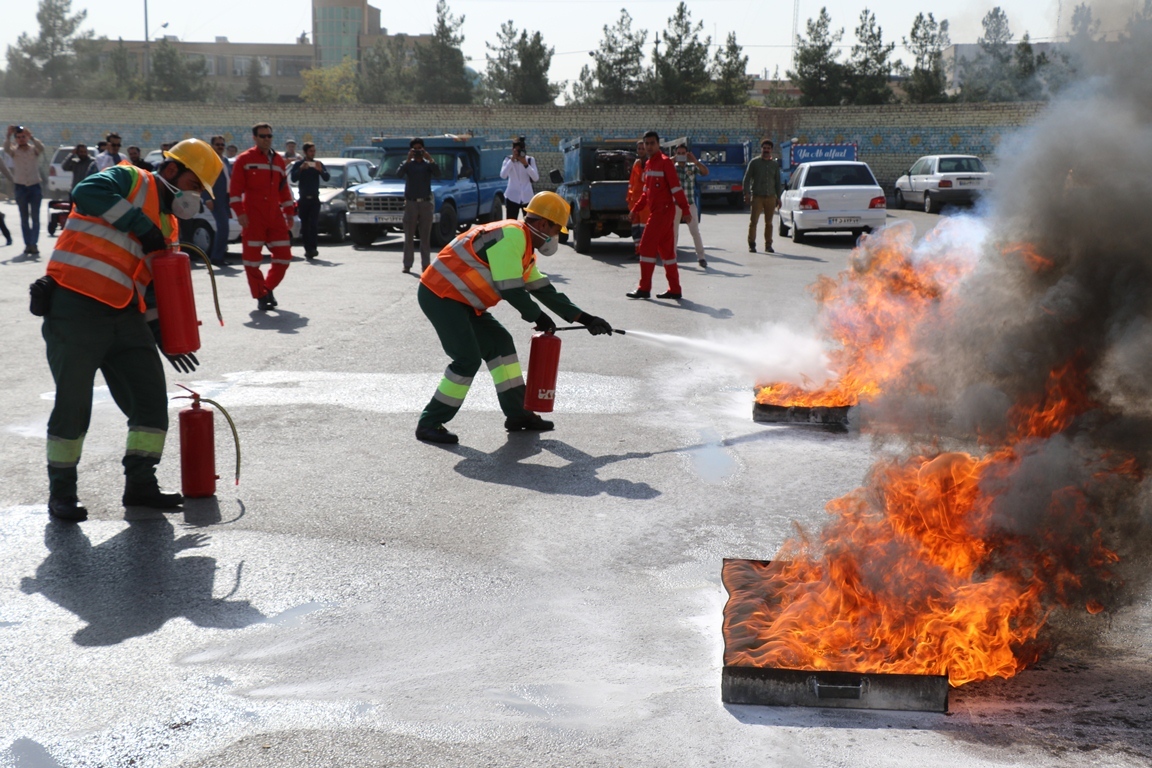 برگزاری مانور روز آتش نشانی در کرمانشاه