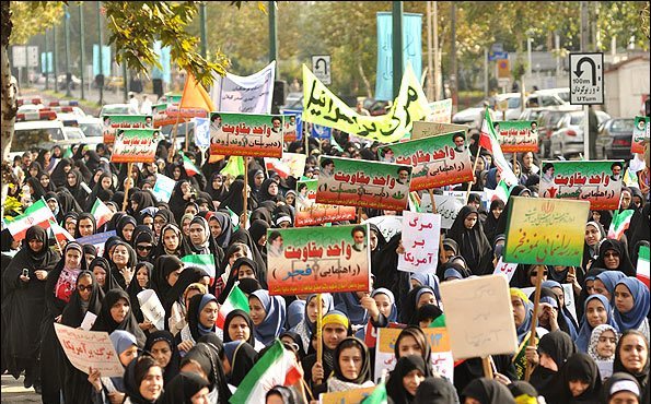 دعوت استاندار گیلان برای حضور در راهپیمایی 13 آبان